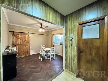 Venta departamento 2 ambientes en Coghlan