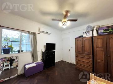 Venta departamento 2 ambientes en Coghlan