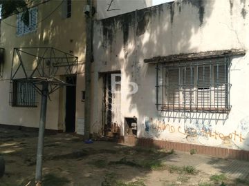 CASA A REFACCIONAR EN CANDIOTI