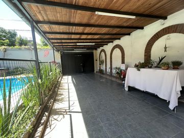 Venta casa 3 dormitorios en Barrio Arroyito