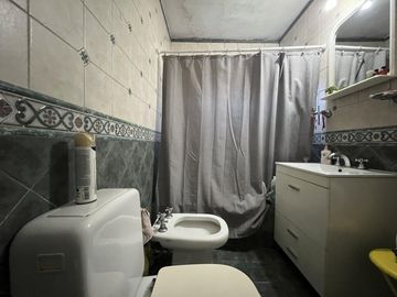Venta casa 3 dormitorios en Barrio Arroyito