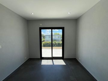 CASA EN VENTA CON RENTA - HARAS SANTA MARIA OPORTUNIDAD