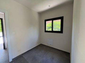 CASA EN VENTA CON RENTA - HARAS SANTA MARIA OPORTUNIDAD