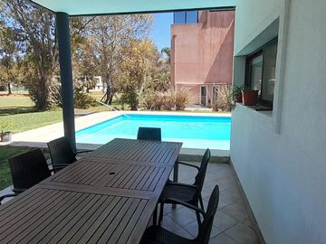CASA VENTA CANNING BARRIO SAINT THOMAS ESTE OESTE