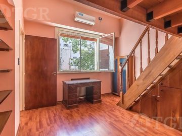 Semipiso en Venta Recoleta 3 ambientes Techos Altos Frances