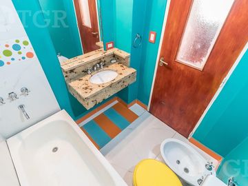 Semipiso en Venta Recoleta 3 ambientes Techos Altos Frances