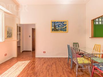 Semipiso en Venta Recoleta 3 ambientes Techos Altos Frances