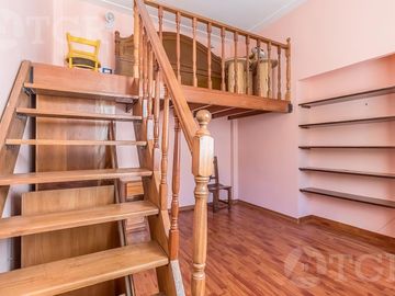 Semipiso en Venta Recoleta 3 ambientes Techos Altos Frances