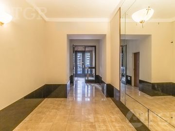 Semipiso en Venta Recoleta 3 ambientes Techos Altos Frances