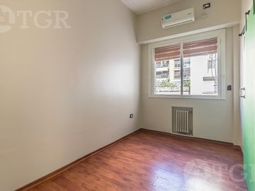 Semipiso en Venta Recoleta 3 ambientes Techos Altos Frances