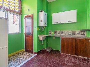 Semipiso en Venta Recoleta 3 ambientes Techos Altos Frances