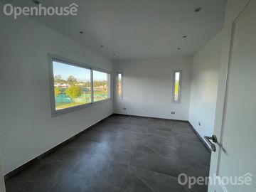VENTA EXCELENTE CASA DE 6 AMBIENTES EN SAN PABLO!