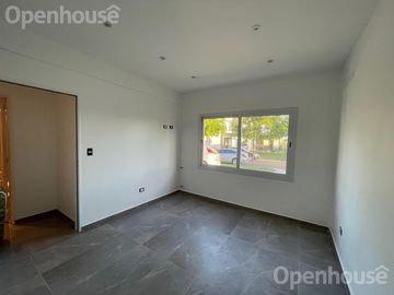 VENTA EXCELENTE CASA DE 6 AMBIENTES EN SAN PABLO!