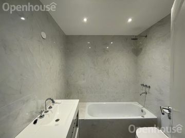 VENTA EXCELENTE CASA DE 6 AMBIENTES EN SAN PABLO!