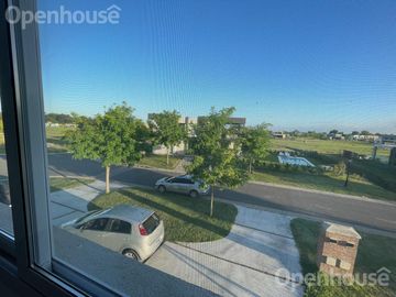 VENTA EXCELENTE CASA DE 6 AMBIENTES EN SAN PABLO!