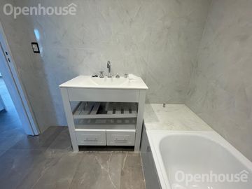 VENTA EXCELENTE CASA DE 6 AMBIENTES EN SAN PABLO!