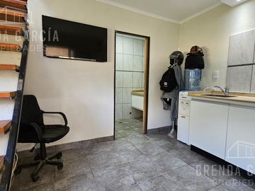 Galpón en Venta Con Departamento Cerca del Acceso a Colon
