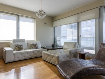 Excelente 3 Ambientes con cochera y baulera en Torre le Parc  Puerto Madero