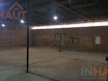 Venta de Galpón + oficina en Fernandez Oro