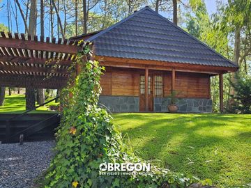 Casa en Venta en Cariló  Cabaña de Madera en Venta