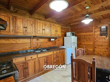 Casa en Venta en Cariló  Cabaña de Madera en Venta