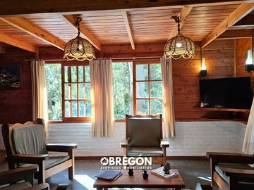 Casa en Venta en Cariló  Cabaña de Madera en Venta
