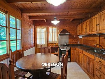 Casa en Venta en Cariló  Cabaña de Madera en Venta