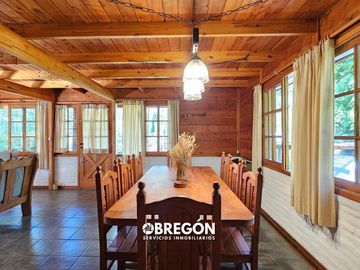 Casa en Venta en Cariló  Cabaña de Madera en Venta