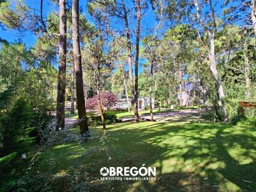 Casa en Venta en Cariló  Cabaña de Madera en Venta