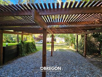 Casa en Venta en Cariló  Cabaña de Madera en Venta
