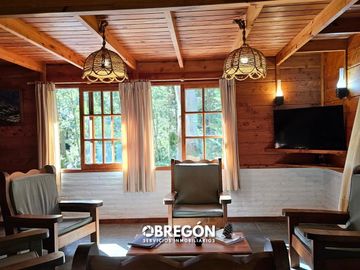 Casa en Venta en Cariló  Cabaña de Madera en Venta