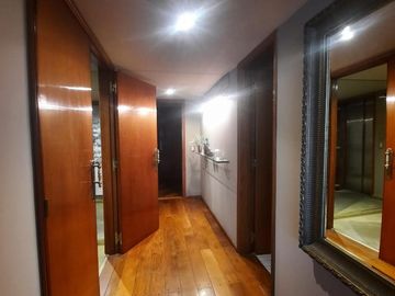 Venta piso categoria Av. Lugones metros plaza españa balcon sum amenities cochera