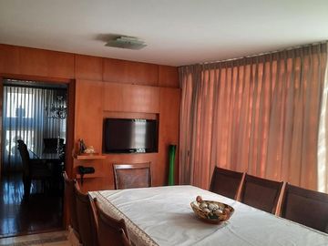 Venta piso categoria Av. Lugones metros plaza españa balcon sum amenities cochera