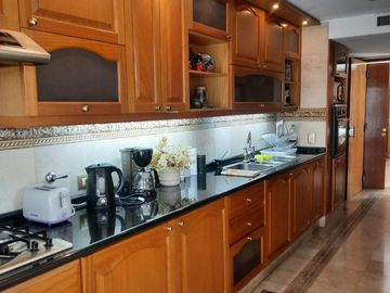 Venta piso categoria Av. Lugones metros plaza españa balcon sum amenities cochera