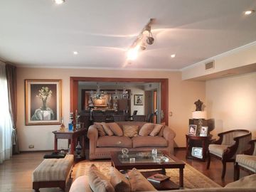 Venta piso categoria Av. Lugones metros plaza españa balcon sum amenities cochera