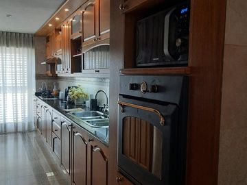 Venta piso categoria Av. Lugones metros plaza españa balcon sum amenities cochera