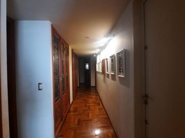 Venta piso categoria Av. Lugones metros plaza españa balcon sum amenities cochera