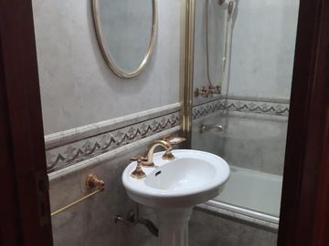 Venta piso categoria Av. Lugones metros plaza españa balcon sum amenities cochera