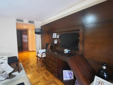 Venta piso categoria Av. Lugones metros plaza españa balcon sum amenities cochera