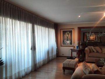 Venta piso categoria Av. Lugones metros plaza españa balcon sum amenities cochera