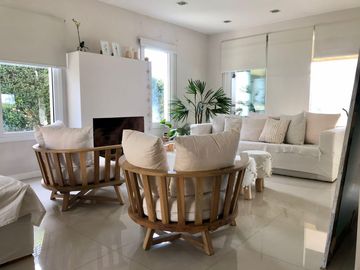 Magnífica casa en Campos de Alvarez Moreno