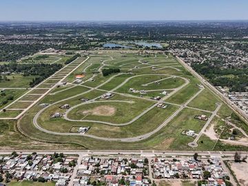 Lote en venta en barrio Village Plaza en Pueblo Vista, Bella Vista