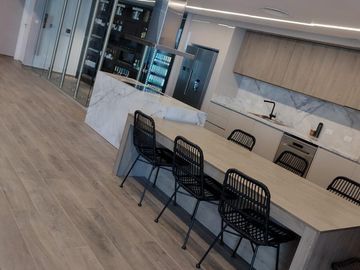 Departamento 3 ambientes en venta en Remeros Beach c/vista laguna