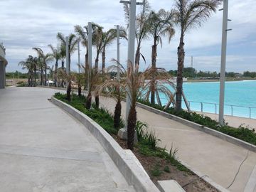 Departamento 3 ambientes en venta en Remeros Beach c/vista laguna