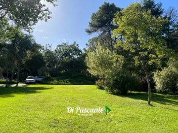VENTA APTO CREDITO HIPOTECARIO Casa Quinta con 3 Dormitorios, Parque, Pileta y Quincho - La Reja