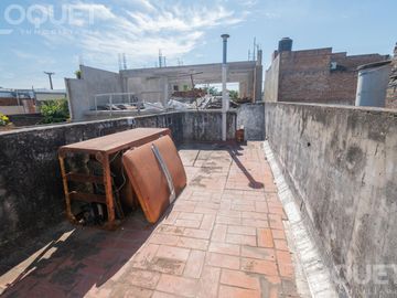 Casa interna de 2 dorm. en  Salvador del Carril a metros de Gral Paz.