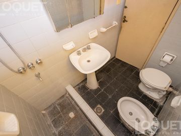 Casa interna de 2 dorm. en  Salvador del Carril a metros de Gral Paz.