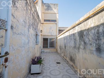 Casa interna de 2 dorm. en  Salvador del Carril a metros de Gral Paz.