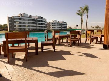 Lagoon Pilar - Departamento - Venta