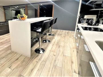 DUPLEX DE LUJO LO BARNECHEA